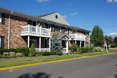 222 Lakeland Avenue #I-5, Sayville, NY 11782 - Photo 1