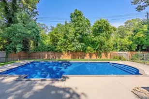 37 Black Locust Ave, East Setauket, NY 11733 - Photo 26