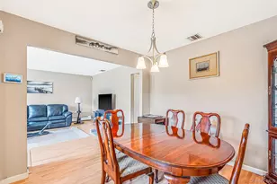 25 Merritt St, Lindenhurst, NY 11757 - Photo 6