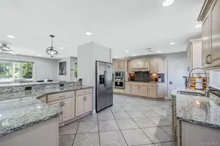 299 Patchogue Yaphank Rd, Patchogue, NY 11772 - Photo 10