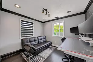 299 Patchogue Yaphank Rd, Patchogue, NY 11772 - Photo 16