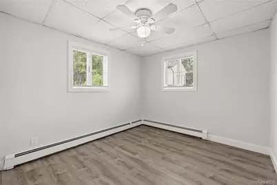 175 Centre Avenue, Lindenhurst, NY 11757 - Photo 8