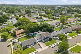 19 Manetto Dr, Plainview, NY 11803 - Photo 22