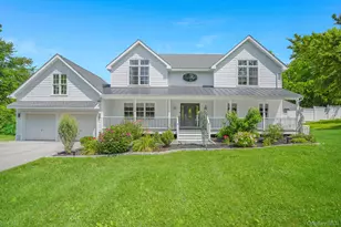 51 Red Hawk Hollow Rd, Wappingers Falls, NY 12590 - Photo 2