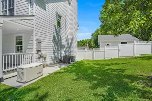 51 Red Hawk Hollow Rd, Wappingers Falls, NY 12590 - Photo 4