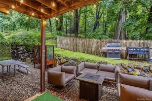 18 Granada Crescent, White Plains, NY 10603 - Photo 24