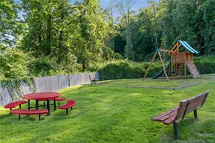 18 Granada Crescent, White Plains, NY 10603 - Photo 28