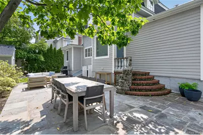 15 Bayview Avenue, Port Washington, NY 11050 - Photo 26