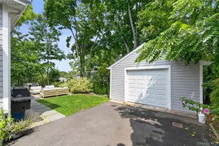 15 Bayview Ave, Port Washington, NY 11050 - Photo 24