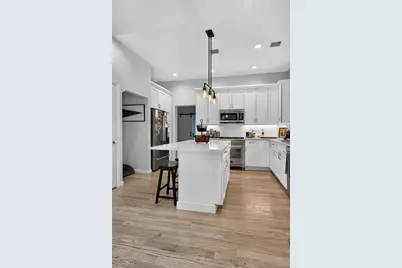 15 Bayview Avenue, Port Washington, NY 11050 - Photo 14