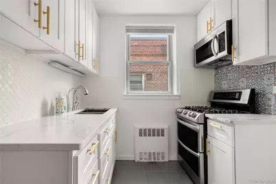 102-55 67th Drive #6F, Forest Hills, NY 11375 - Photo 2