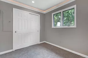 466 W 4th St, West Islip, NY 11795 - Photo 24
