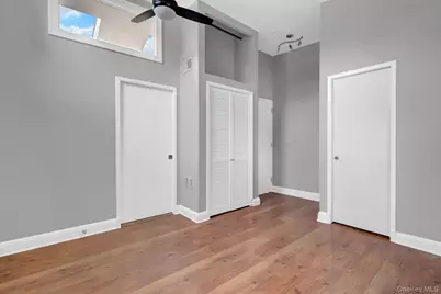 466 W 4th Street, West Islip, NY 11795 - Photo 20