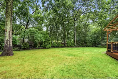 46 Margin Drive W, Shirley, NY 11967 - Photo 8