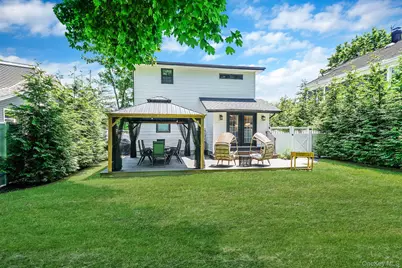 10 Bayview Avenue, East Islip, NY 11730 - Photo 26