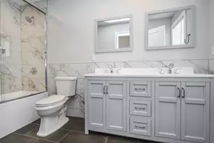 15 B Dunes Ln, Port Washington, NY 11050 - Photo 14
