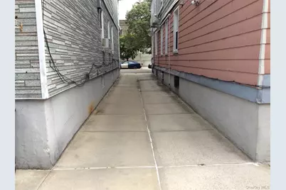 68-07 Central Avenue, Glendale, NY 11385 - Photo 16