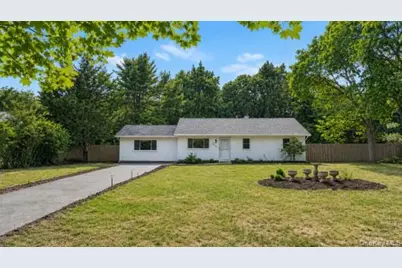 76 Wards Lane, Bellport, NY 11713 - Photo 14