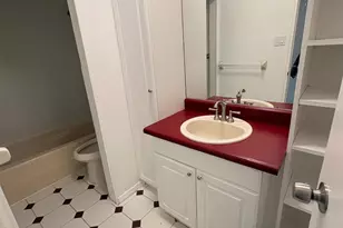 140-28 161st St, Jamaica, NY 11434 - Photo 6