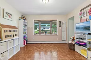 21 Manchester Ln, Stony Brook, NY 11790 - Photo 18