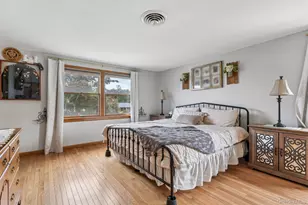 21 Manchester Ln, Stony Brook, NY 11790 - Photo 24