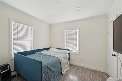1038 Traymore Boulevard, Island Park, NY 11558 - Photo 14