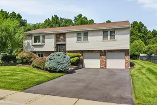 80 Decker Dr, Washingtonville, NY 10992 - Photo 2