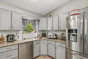 80 Decker Dr, Washingtonville, NY 10992 - Photo 14