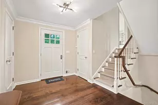 11 Tyler Rd, Scarsdale, NY 10583 - Photo 2