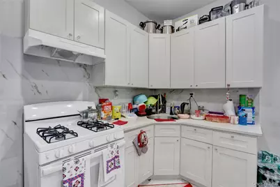 11915 101st Avenue, Richmond Hill, NY 11419 - Photo 10