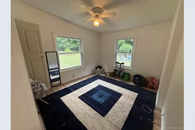 61 W Peenpack Trail, Sparrow Bush, NY 12780 - Photo 12