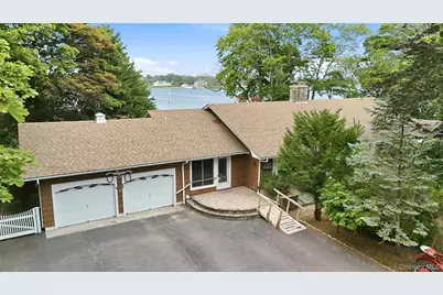 31 Tuthill Point Road, East Moriches, NY 11940 - Photo 4