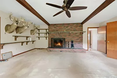 31 Tuthill Point Road, East Moriches, NY 11940 - Photo 8