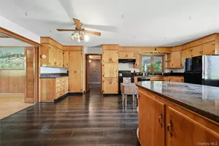 31 Tuthill Point Rd, East Moriches, NY 11940 - Photo 14