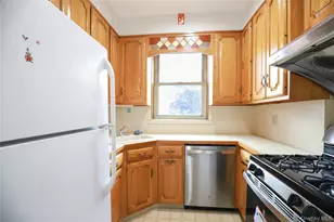 132-41 60th Ave, Flushing, NY 11355 - Photo 6
