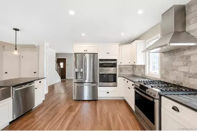 21 Wilson Avenue, Nesconset, NY 11767 - Photo 8