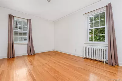 24829 Cambria Avenue, Little Neck, NY 11362 - Photo 10
