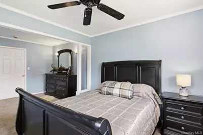 60 Hawthorne Street, Selden, NY 11784 - Photo 18