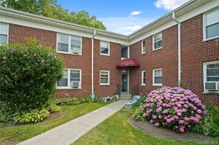 7 Winchester Ave, Yonkers, NY 10710 - Photo 2