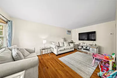 461 Greengrove Avenue, Uniondale, NY 11553 - Photo 8