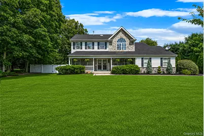 62 Ridgefield Dr, Shoreham, NY 11786 - Photo 1
