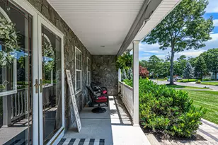 62 Ridgefield Dr, Shoreham, NY 11786 - Photo 12