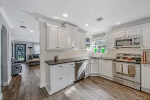 2 Ithaca Ave, Port Jefferson Station, NY 11776 - Photo 8