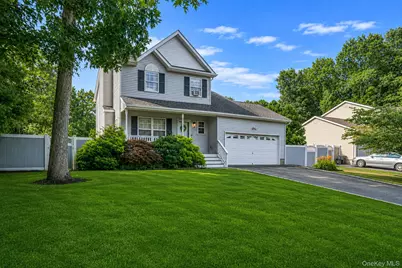2 Ithaca Avenue, Port Jefferson Station, NY 11776 - Photo 2