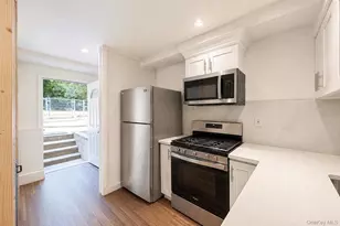 71 Barton Ave, Patchogue, NY 11772 - Photo 32