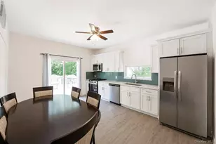 71 Barton Ave, Patchogue, NY 11772 - Photo 4