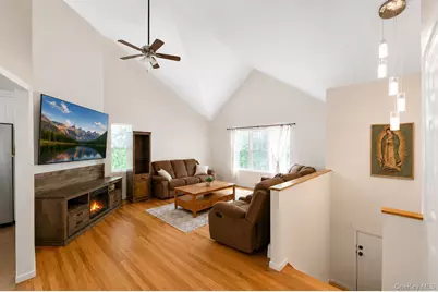 71 Barton Avenue, Patchogue, NY 11772 - Photo 16
