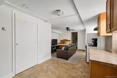 1736 Parkview Avenue, Bronx, NY 10461 - Photo 22