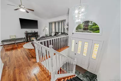 107 Cedar Oaks Avenue, Farmingville, NY 11738 - Photo 10