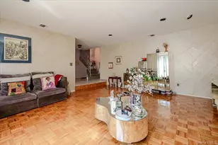 719 Hungry Harbor Rd, Valley Stream, NY 11581 - Photo 10